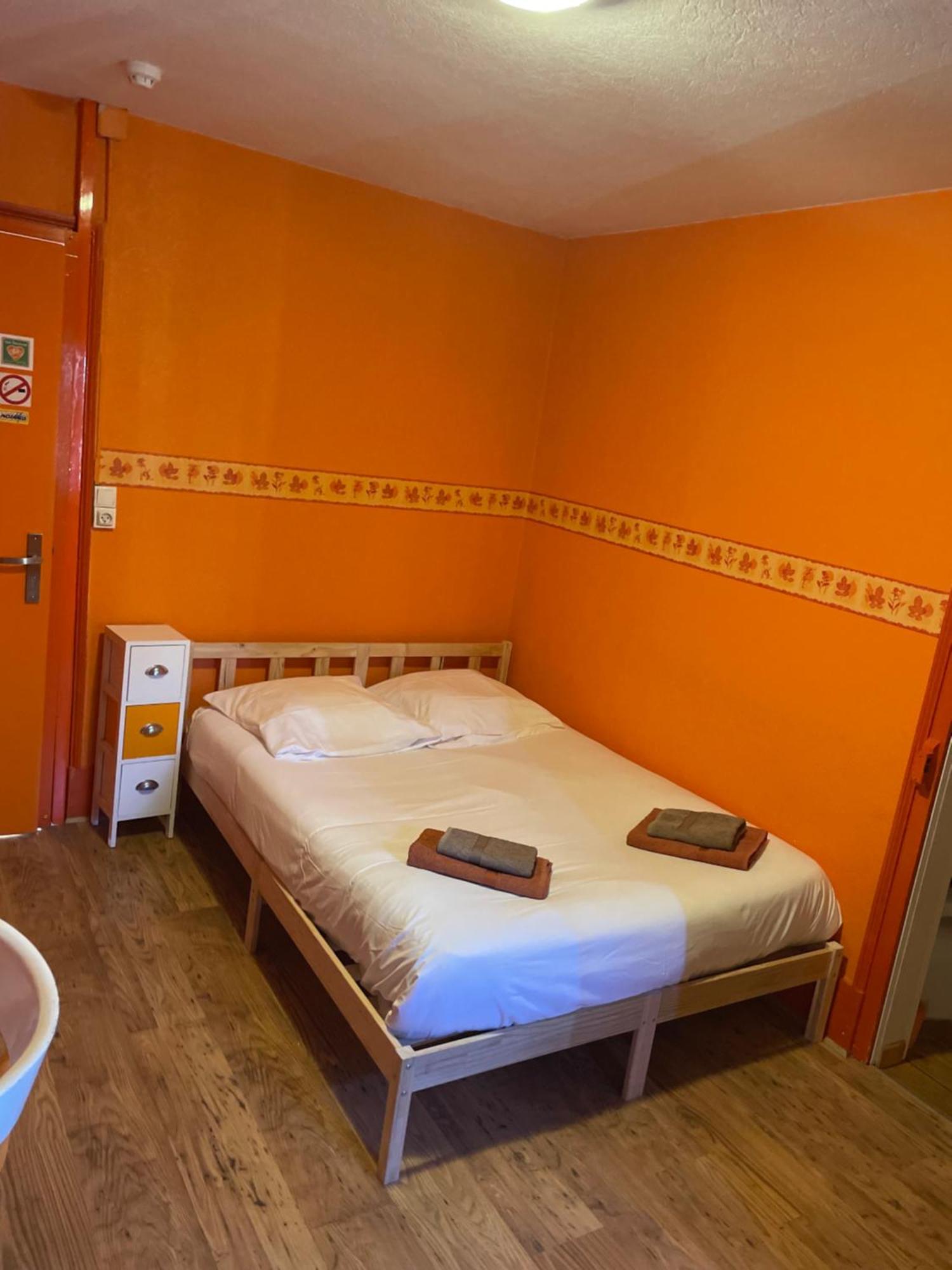 L'Hotel Du Mouton Blanc Fresne-Saint-Mames Kültér fotó